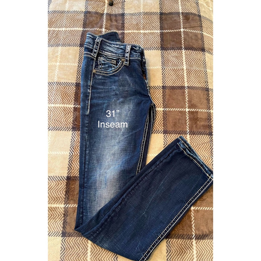 Silver Jeans Suki Mid Rise Straight 26